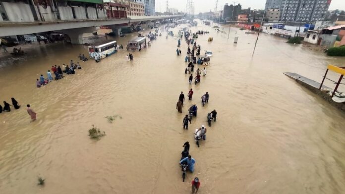 Heavy Rain in Karachi