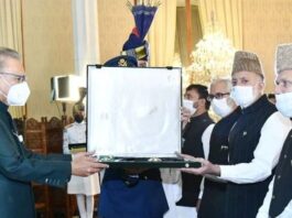 Senior Hurriyat Leader Syed Ali Gilani Received Pakistan’s Highest Honor High Citizen Awards