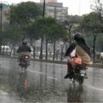 Today’s View: Light Rain in Karachi, FIR Against Saba Qamar Light Rain in Karachi