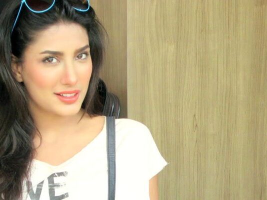 Mahesh Hayat Remembered Festiveness With Friends Mehwish Hayat