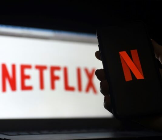 Netflix Has Apologized To The Arts For Allegedly Sexually Abusing Underage Girls Netflix