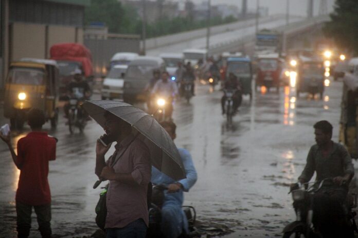 Rain Showers in Karachi