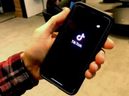 Microsoft is considering buying Tik Tok Microsoft is considering buying Tik Tok