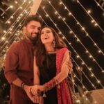 Iqra Aziz’s Smile Makes Yasir Hussain Forget Everything Yasir Hussain & Iqra Aziz
