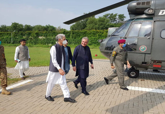 Shah Mehmood Qureshi and Pervaiz Khattak visited LoC Shah Mehmood Qureshi and Pervaiz Khattak visited LoC