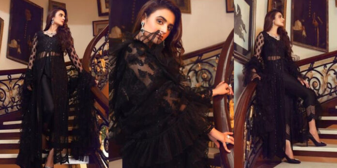 Hira Mani Looks Beautiful In Black Dressing: Pictures