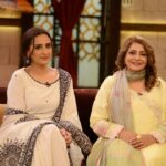 Momal Sheikh’s mother and Sonia Hussain is emotional in GM Sean Sehore Momal Sheikh's mother and Sonia Hussain is emotional in GM Sean Sehore