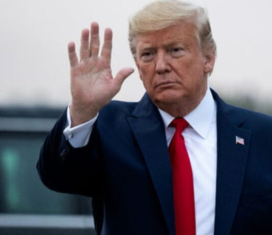 Trump denounced Biden over the Afghanistan crisis and demanded his resignation. Trump denounced Biden over the Afghanistan crisis and demanded his resignation.