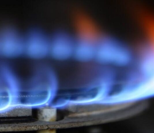 Govt is expected to increase gas prices by 35% Govt is expected to increase gas prices by 35%