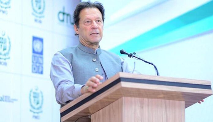 Government is not against free media: Imran Khan