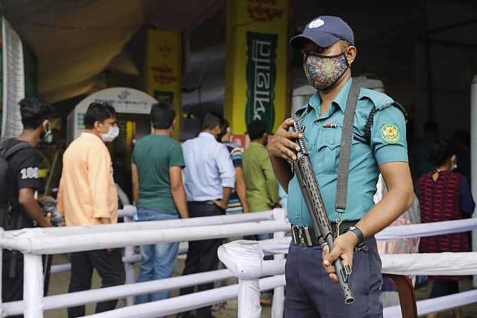 Deadly violence over desecration of Qur'an in Bangladesh