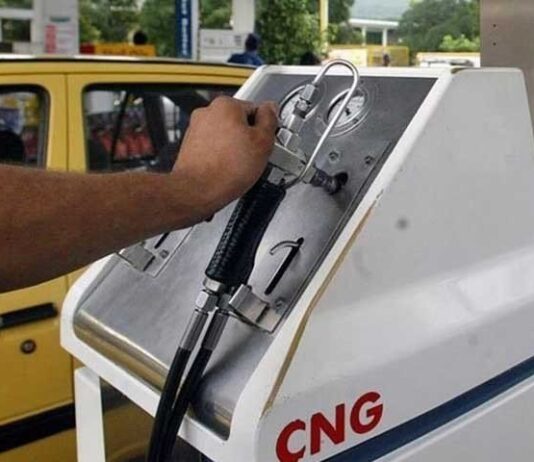 Price of CNG has gone up to Rs 200 per kg in Karachi Price of CNG has gone up to Rs 200 per kg in Karachi