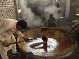 Price of sugar went up to Rs 160 per kg Price of sugar went up to Rs 160 per kg