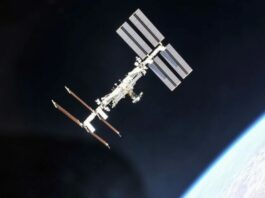 Russia destroys its own satellite in missile test Russia destroys its own satellite in missile test