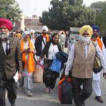 Indian Sikh pilgrims reach Pakistan via Wagah border Indian Sikh pilgrims reach Pakistan via Wagah border